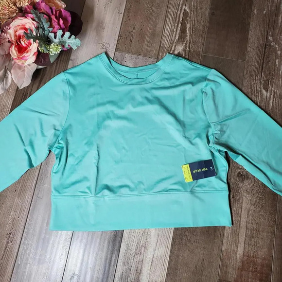 NWT Tek Gear Women's Ruffle Cutout Crop Tee Size XL Shy Green - Picture 15 of 15